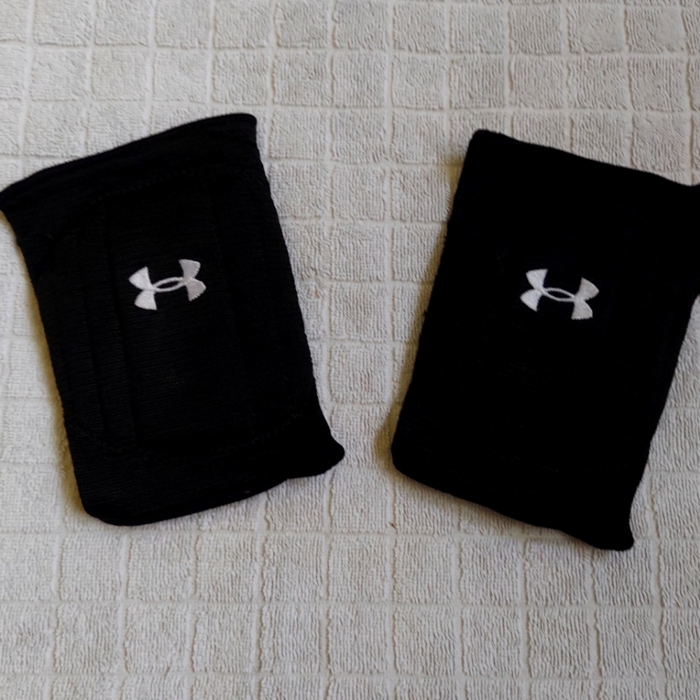 Under Armour women's volleyball knee pads